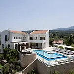 Villa Alpha Estate & Rethimnon