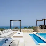 Alpha Estate & Villa *