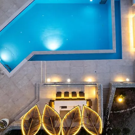 Villa Alpha Estate &