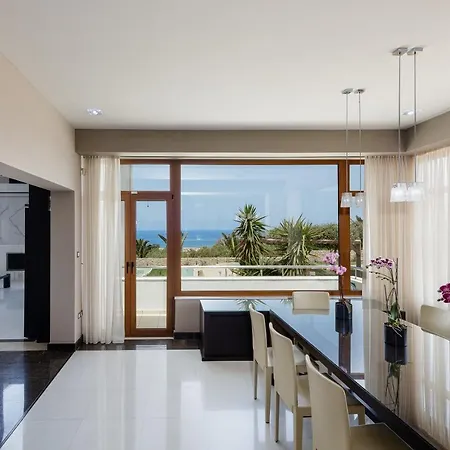 Alpha Estate & Villa *