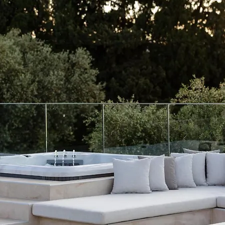 别墅 Alpha Estate &