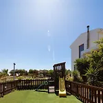 Villa Alpha Estate & *