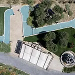 Alpha Estate & Villa *