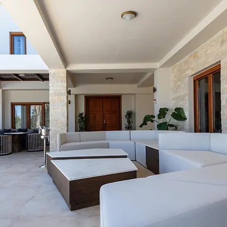 Alpha Estate & Villa Rethimnon
