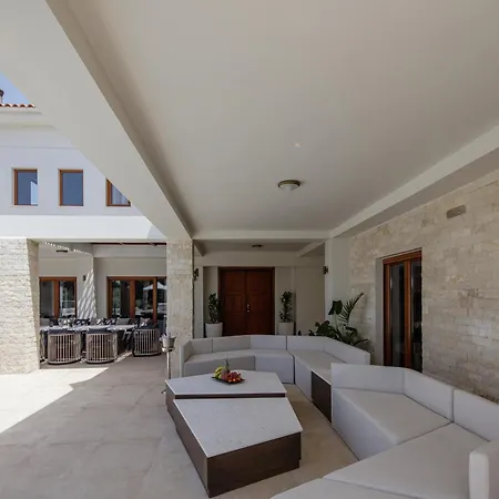 Villa Alpha Estate &