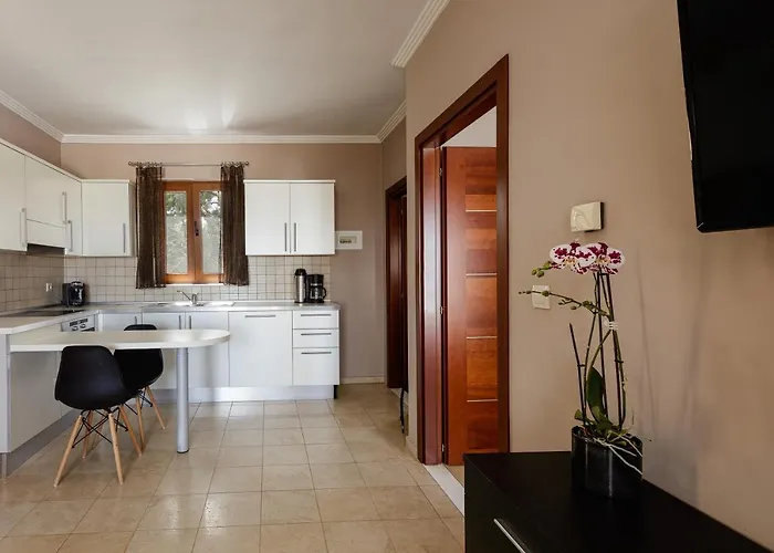 Alpha Estate & Rethymno