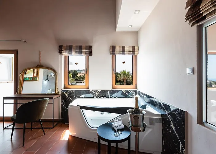 Willa Alpha Estate & Retimno