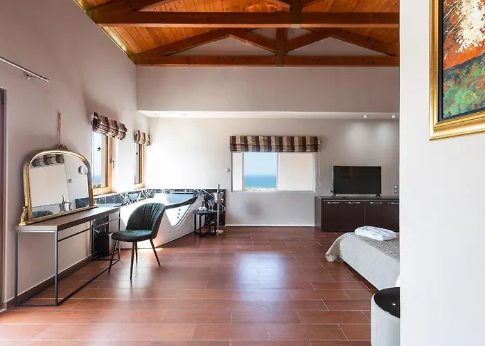 Alpha Estate & Willa Retimno