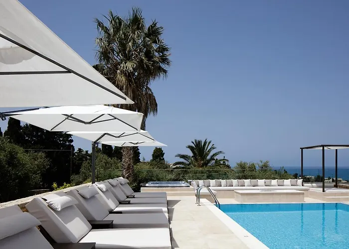 Alpha Estate & Villa *