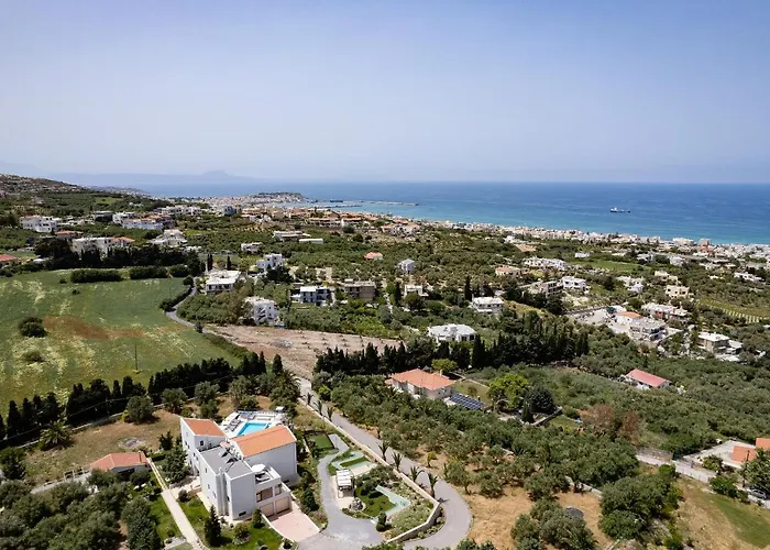 Alpha Estate & Villa