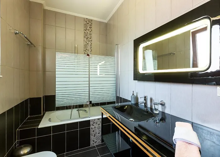 Willa Alpha Estate &