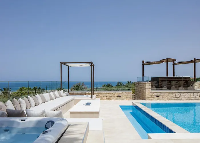 Alpha Estate & Villa *