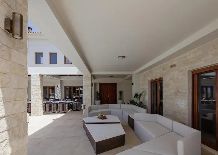 Villa Alpha Estate &