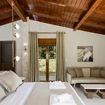 Alpha Estate & Villa Réthimno
