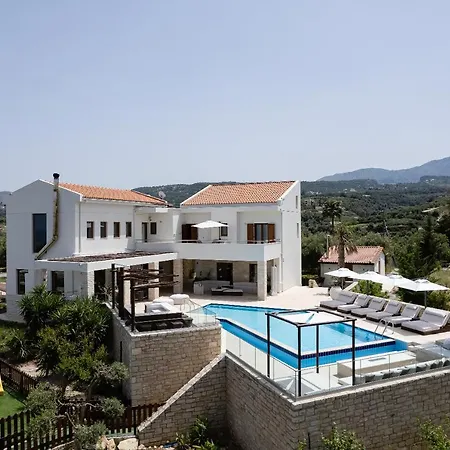 Villa Alpha Estate & Rethymno (Crete)