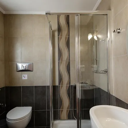 Villa Alpha Estate & Rethymno (Crete)