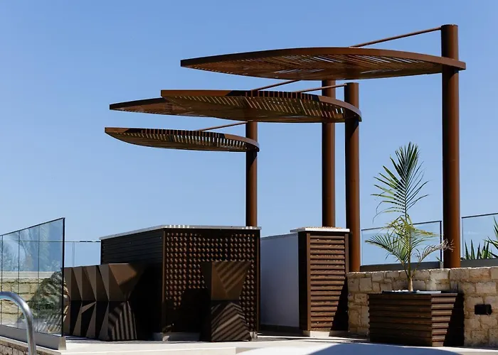 Вилла Alpha Estate &