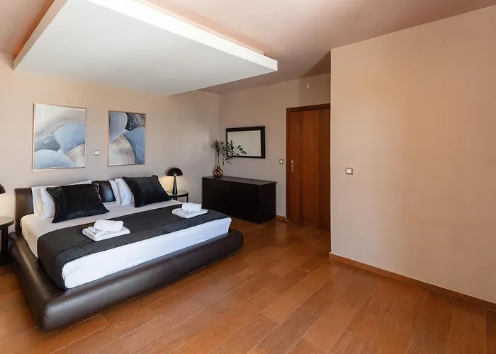 Alpha Estate & Вилла Ретимно