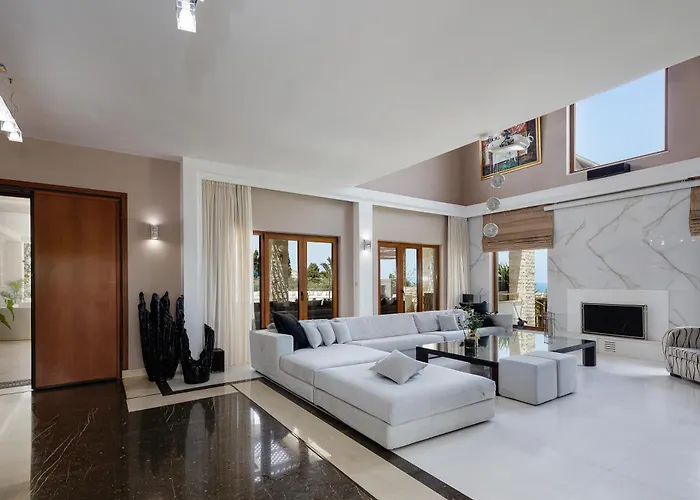 Alpha Estate & Вилла